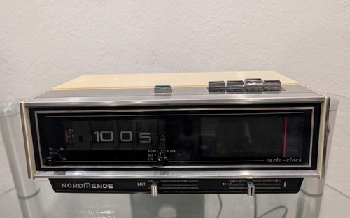 Nordmende vario clock - typ, 171a
